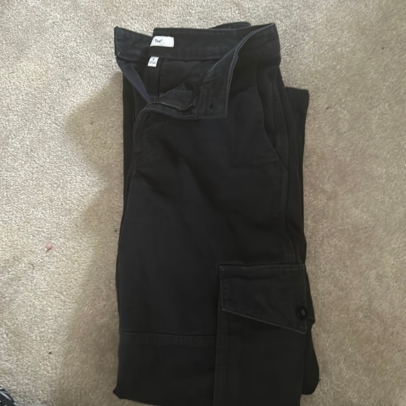Aritzia TNA black cargo pants size 0 Worn 3 times - Picture 1 of 1